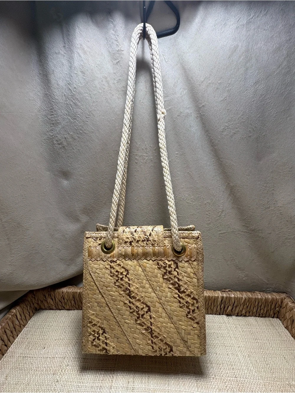 Elaine’s Collection Handcrafted Woven Straw Shoulder Bag Boho Vintage Purse